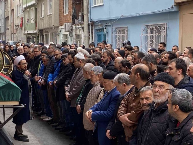 Düşen Uçakta Hayatını Kaybeden Burcu Sağlam Son Yolculuğuna Uğurlandı