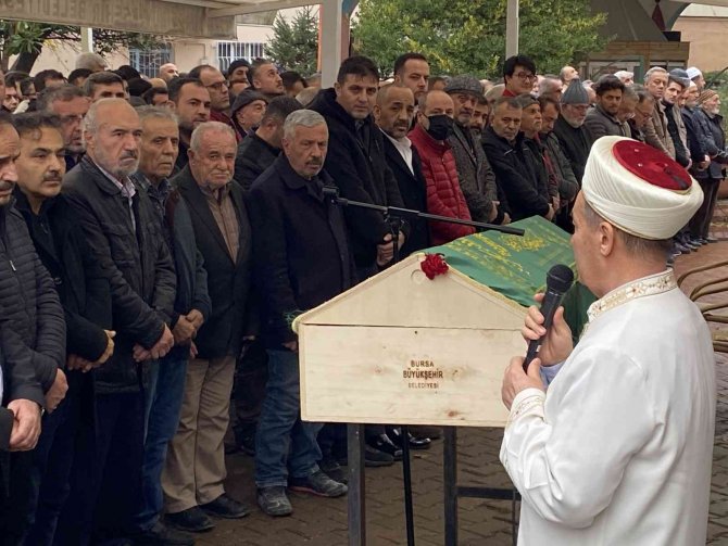 Bursa’da Düşen Uçağın Pilotu Son Yolculuğuna Uğurlandı