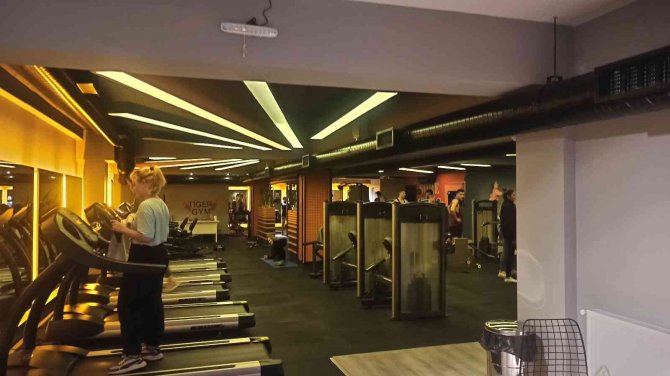 Vizeler Sonrası Spor Salonları Dolmaya Başladı
