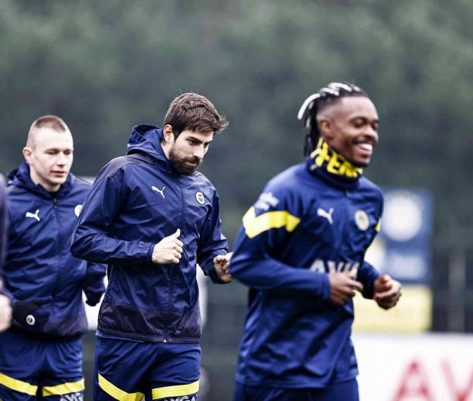 Fenerbahçe’de Hazırlıklar Sürüyor
