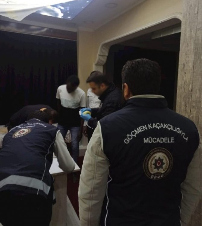 İ̇stanbul’da Kaçak Göçmenlere ’Evlerini Kiralayanlara’ Operasyon: 11 Gözaltı