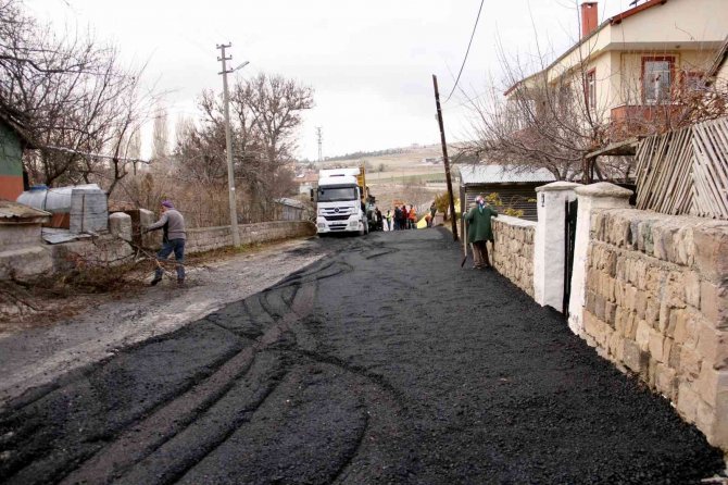 Bünyan’da Cami Kebir Ve Sağlık Mahalleleri Asfalta Kavuşuyor