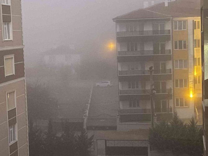Kulu’da Yoğun Sis Etkili Oldu
