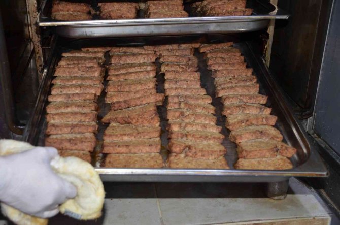 Muş’ta 18 Bin 261 Öğrenciye Ücretsiz Sıcak Yemek