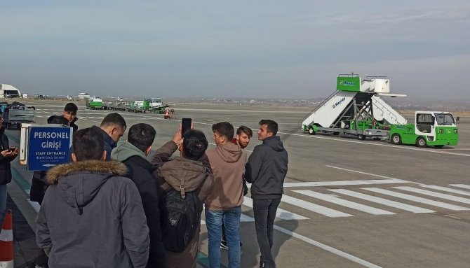 Nevü’lü Öğrencilerden Kapadokya Havalimanı’na Teknik Gezi