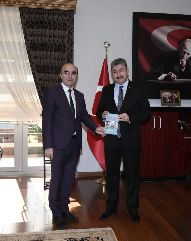 Karadeniz’in "Adım Adım Osmaniye” Kitabı Çıktı