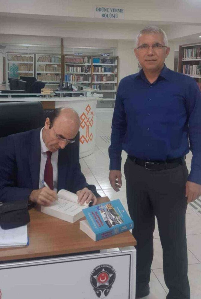 Karadeniz’in "Adım Adım Osmaniye” Kitabı Çıktı