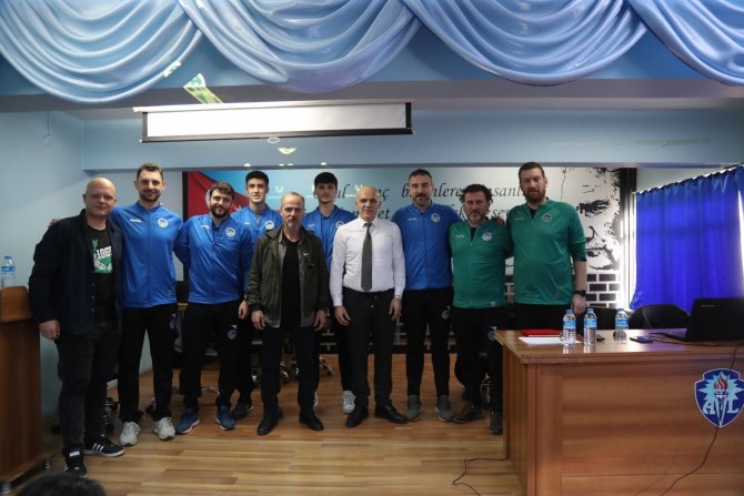 Sakarya Büyükşehir Belediyesi Hentbol Takımı Antrenörü Işık: “Buraya Bir Kupa Kazandıracağız”