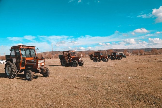 Vali Çelik, ”Kütahya’da 7 Ayrı Projede,19 Bin 200 Dekar Alanda Mera Islah Projesi Devam Ediyor"