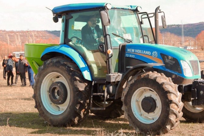 Vali Çelik, ”Kütahya’da 7 Ayrı Projede,19 Bin 200 Dekar Alanda Mera Islah Projesi Devam Ediyor"