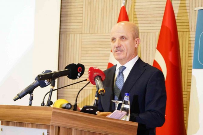 Yök Başkanı Özvar, ’Akademik Hareketlilik Projesi’nin Detaylarını Açıkladı