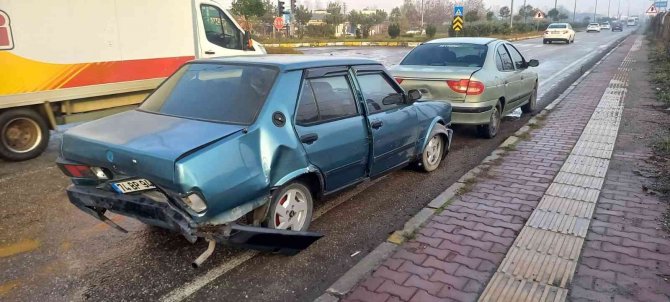 Zonguldak’ta Zincirleme Trafik Kazası: 1 Yaralı
