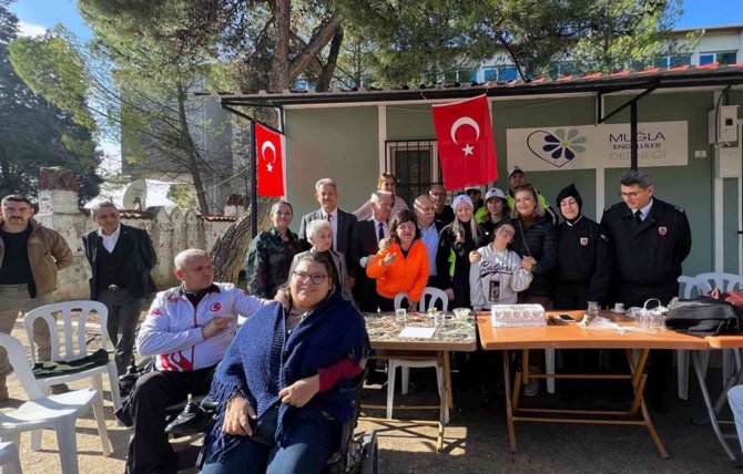 Engelli Bireylere Emniyet Ve Jandarmadan Ziyaret