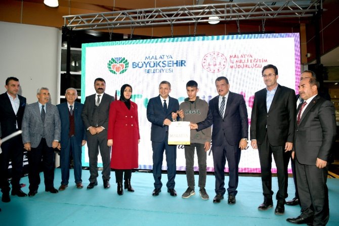 Gürkan: “Engellilere Uygun Engelsiz Mekanlar Oluşturmaya Gayret Ediyoruz”