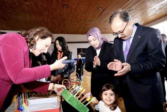 Özel Gereksinimli Minik Öğreciler Ayakta Alkışlandı