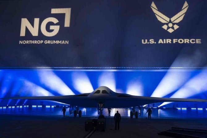 Abd Yeni Nesil Bombardıman Uçağı B-21 Raide’ı Tanıttı
