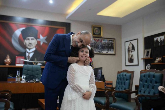 Şehit Polisin Engelli Oğlu Bir Günlüğüne Polis Oldu