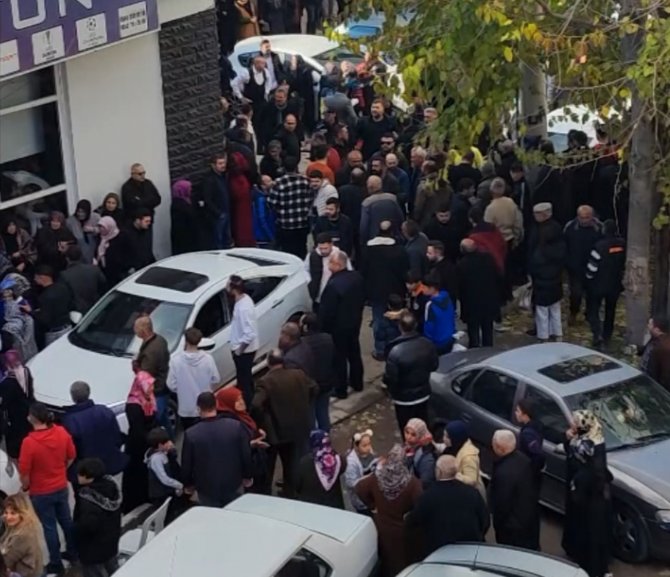 15 Yaşındaki Eski Nişanlısını Sokak Ortasında Öldürdü