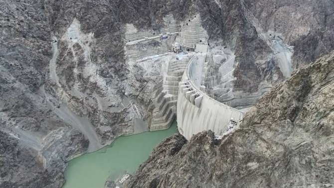 Yusufeli Barajı’nda Su Seviyesi Yükselmeye Devam Ediyor