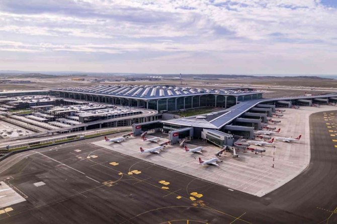 İ̇ga İ̇stanbul Havalimanı Günde Bin 210 Uçuş İle Avrupa’da Zirvede