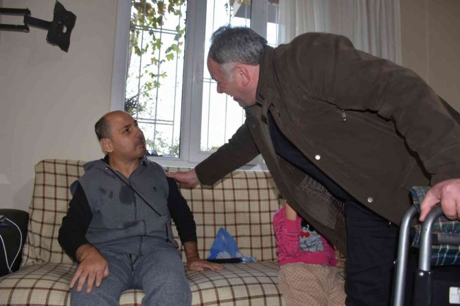 Germencik Belediyesi’nden Engelli Vatandaşa Tekerlekli Sandalye Hediyesi
