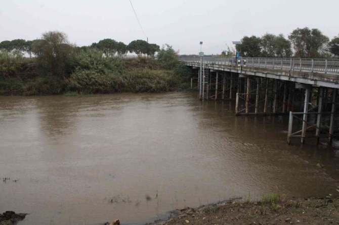 Aralık Yağmurları Menderes’in Debisini Artırdı