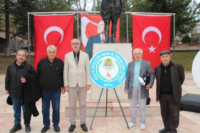 Engelliler Gününü Buruk Kutladı