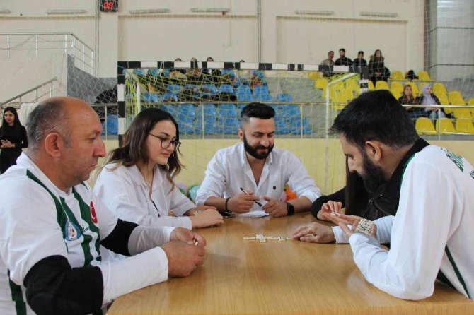 Bingöl’de Üniversite Öğrencilerinden ’Farkındalık’ Etkinliği