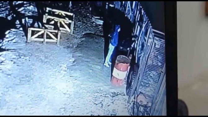 Aşkla İşi Karıştıran Hırsız Sevgililere Jasat Şoku