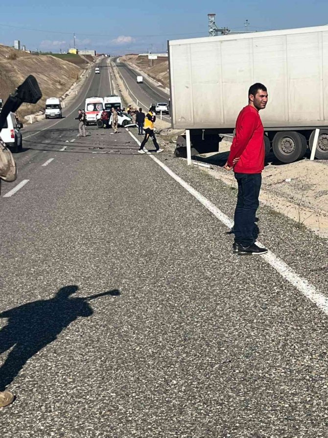 Diyarbakır’daki Feci Kazada Ölü Sayısı 2’ye Yükseldi