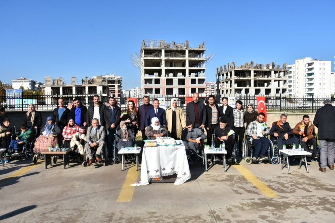 Bağlar Belediyesi, 25 Engelli Vatandaşa Tekerlekli Sandalye Desteğinde Bulundu