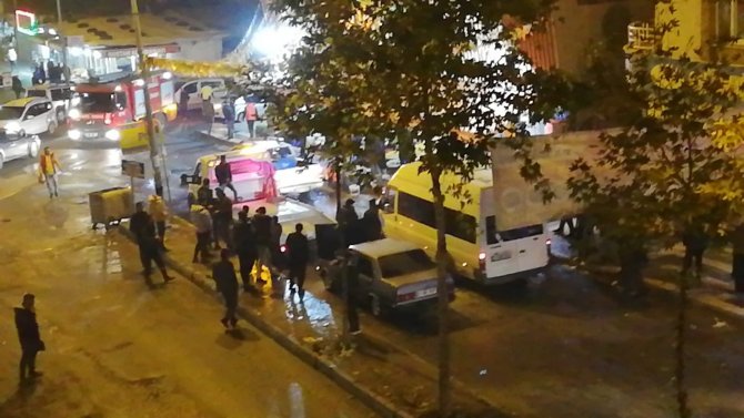 Diyarbakır’da Seyir Halindeki Otomobil Alev Alev Yandı