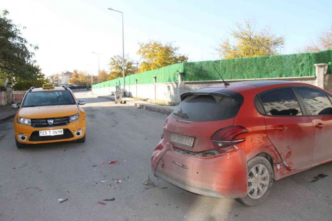 Elazığ’da Zincirleme Trafik Kazası: 1 Yaralı