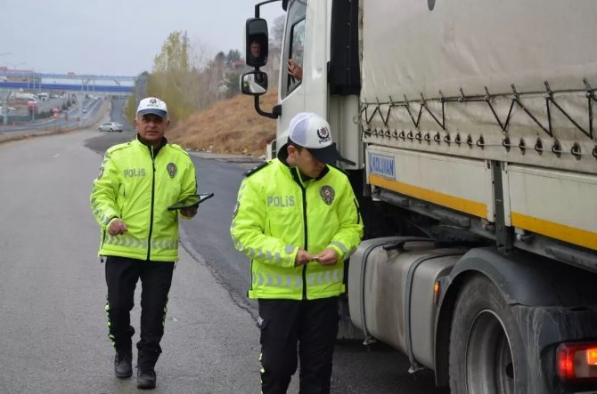 Erzincan’da Kış Lastiği Denetimi