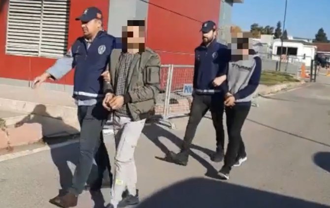 Cami Şadırvanında Unutulan Çantayı Çalan Şüpheli Tutuklandı