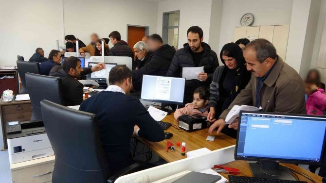 Yüksekova’da 120 Bin 558 Kişi Yeni Cipli Kimliğe Geçiş Yaptı