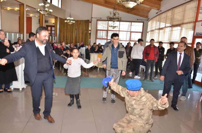 Engelli Kızların Gelinlik Hayali Gerçek Oldu
