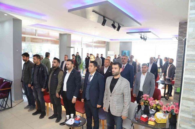 İ̇ki Adayın Yarıştığı Kongrede Mevcut Başkan Güven Tazeledi