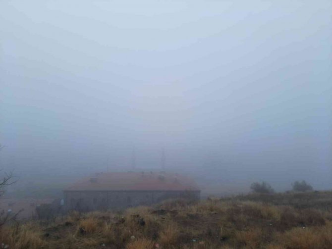 Kars’ta Kartpostallık Sis Manzarası