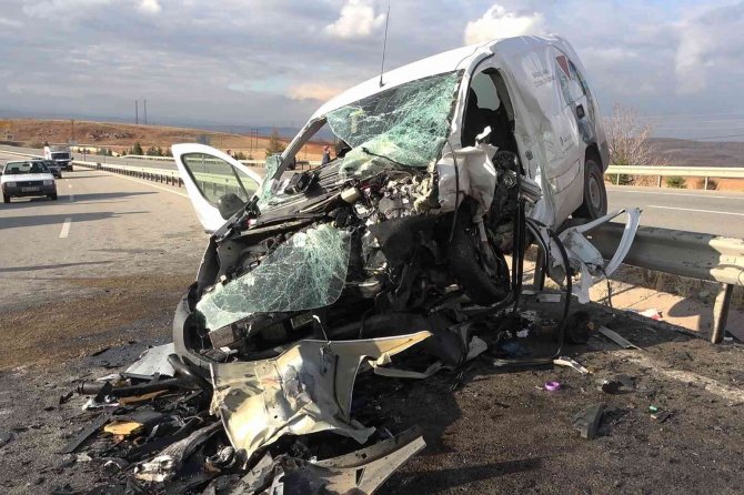 Aracıyla Ters Yöne Girdi, Canından Oldu