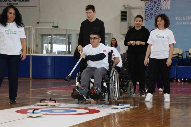 Yaptıkları Şovlarla Engelleri Yok Ettiler