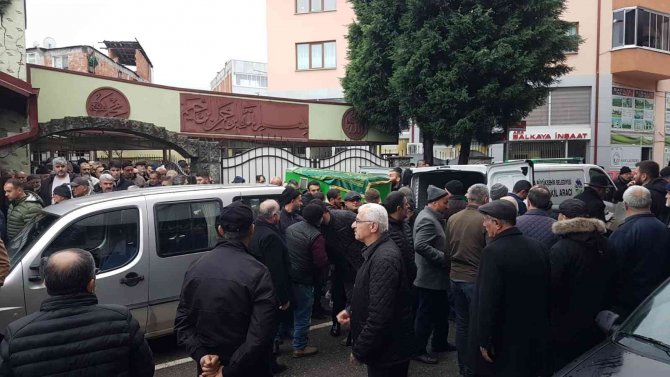 Kazada Hayatını Kaybeden Genç Son Yolculuğuna Uğurlandı