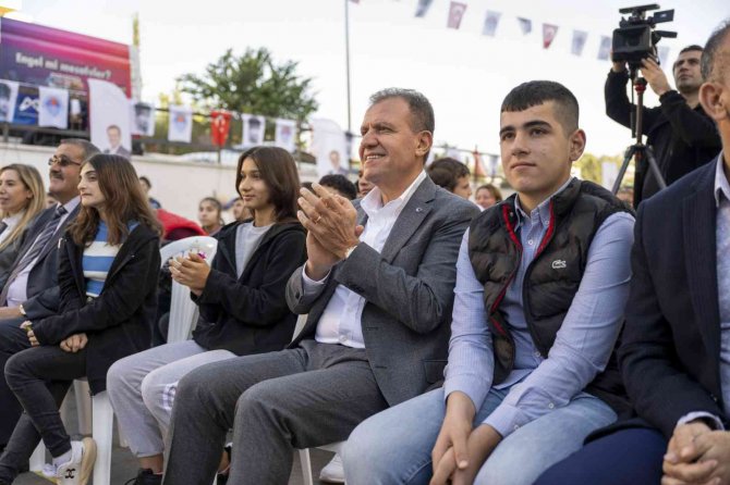 Başkan Seçer: "Engelli Bireylerimizin Ve Ailelerinin Her Zaman Destekçisiyim"