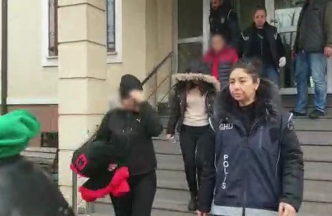 6 Adrese Eş Zamanlı Fuhuş Operasyonu: 2 Kişi Tutuklandı