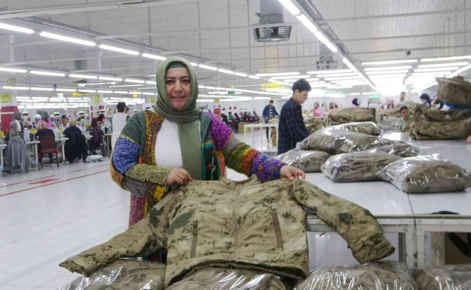 ’Temizlikçi’ Olarak Girdiği İşletmenin Patronu Oldu, 320 Kişi Çalıştırıyor