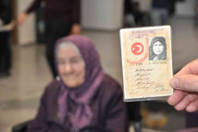 Oğlu Sürpriz Yaptı, 105 Yaşında Uçağa Bindi