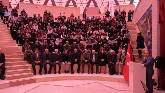 Türkistan’dan Balkanlara, Ahmet Yesevi’den Sücaaddin Veli’ye Erenlerin İzinden Konferansı Yoğun İlgi