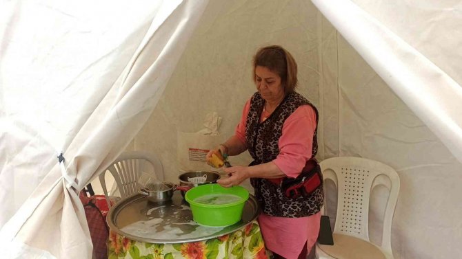 Depremin Üstünden 10 Gün Geçti, Korkusu Hala Sürüyor