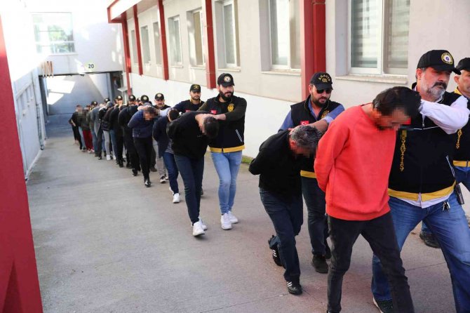 Devremülkleri Yüksek Fiyata Satma Bahanesiyle 20 Milyonluk Vurgun