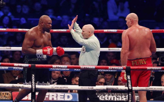 Tyson Fury, Derek Chisora’yı Devirdi Ve Wbc Ağır Sıklet Kemerini Korudu